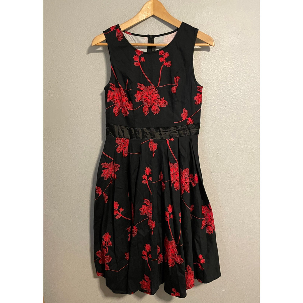 Anni Coco Womens Fit & Flare Dress Medium Black Floral Pleated Rockabilly Pinup